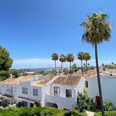 Vakantiehuis Townhouse W/sea View & Garden
