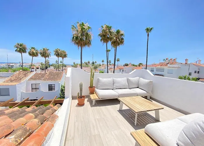 Hébergement de vacances Townhouse W/sea View & Garden