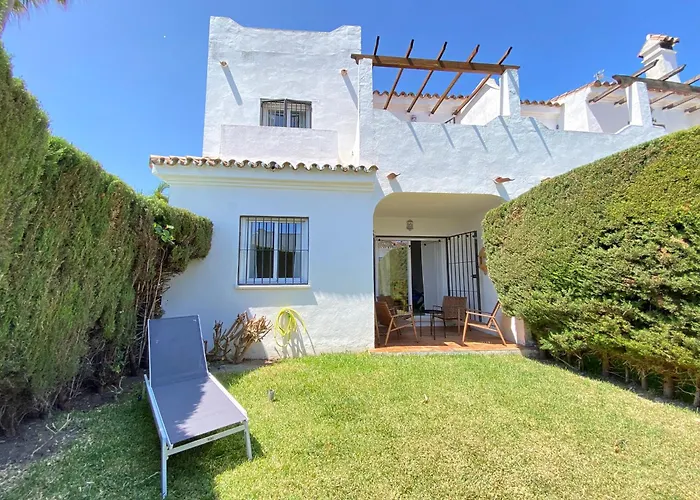 Townhouse W/sea View & Garden Feriehus Estepona