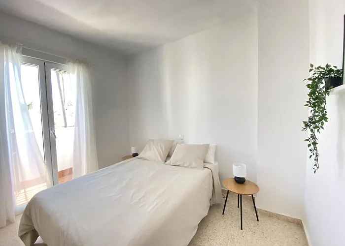 Townhouse W/sea View & Garden *